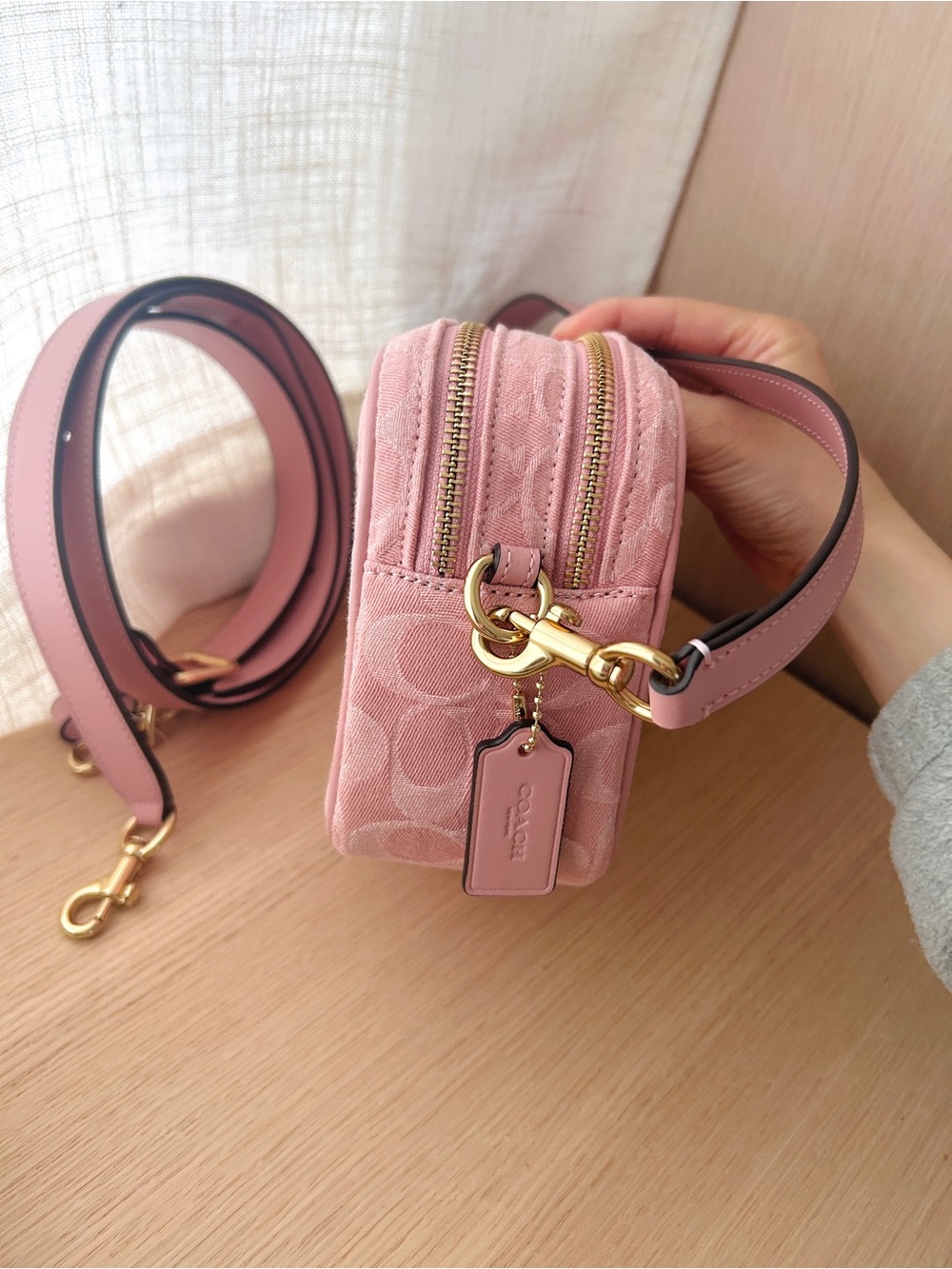 NWT💗Coach Mini Carey Crossbody Bag
Light Pink Signature Denim CEN19 Shoulder - Picture 5 of 11